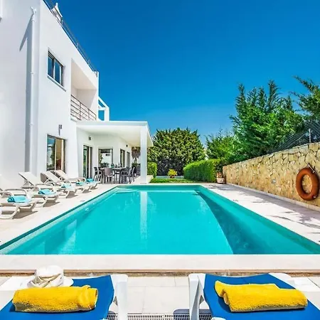 Areias De Sao Joao Sleeps 8 With Pool Air Con And Wifi 빌라 알부페이라
